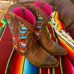 Girls Zarape Ariat boots
